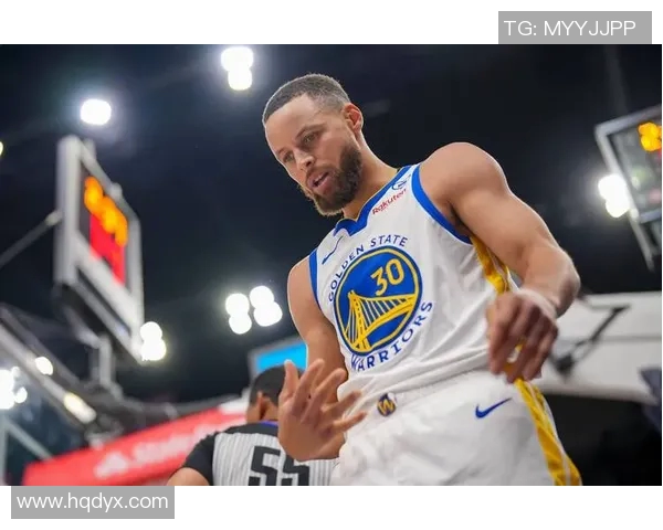 勇士球星库里发挥出色，助力球队再创辉煌
